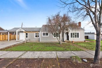 254 W Cedar Street , Sequim, WA 98382