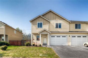 562 Beaver Boulevard #A, Pacific, WA 98047