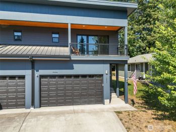 1559 Thompson Drive , Bremerton, WA 98337