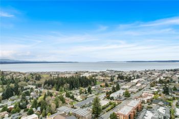 1113 5th Avenue S #303, Edmonds, WA 98020