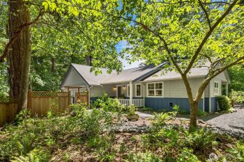 9561 NE Mary Sam Lane , Bainbridge Island, WA 98110