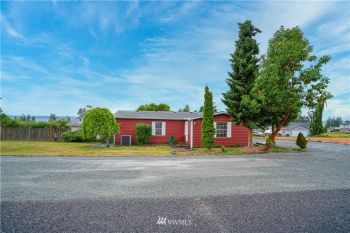 181 Burke Drive , Camano Island, WA 98282