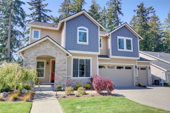 4223 Bogey Drive NE, Lacey, WA 98516
