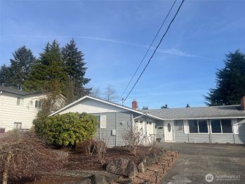 1805 N Mildred Street , Tacoma, WA 98406-1923