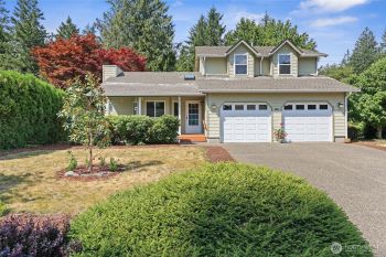2715 Walnut Loop NW, Olympia, WA 98502