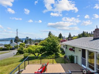 3309 W 2nd Street , Anacortes, WA 98221