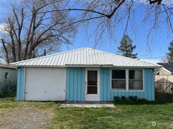 19160 Franklin Street NW, Soap Lake, WA 98851