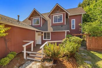 5649 Mount Tahoma Court SE, Lacey, WA 98503