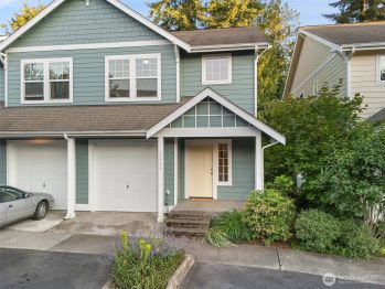 10533 NE Kingston Meadows Circle , Kingston, WA 98346