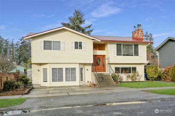 730 NW Dory Drive , Oak Harbor, WA 98277