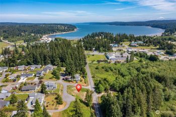 5633 Morningtown Place , Freeland, WA 98249