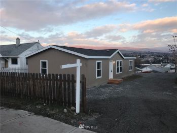 727 S Chelan Avenue , Wenatchee, WA 98801