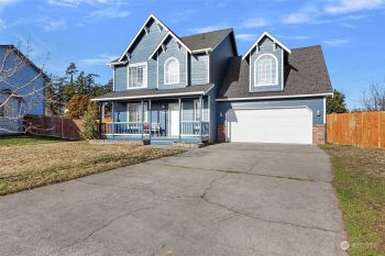 1448 SW 7th Avenue , Oak Harbor, WA 98277