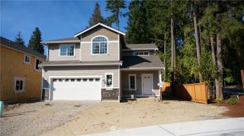 8527 125th Street Ct E, Puyallup, WA 98373