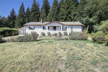 260 Rocky Mountain High Road , Camano Island, WA 98282