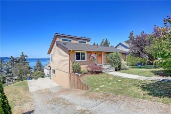335 Roberts` Way , Camano Island, WA 98282
