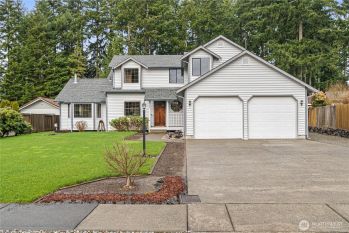 9434 Classic Drive NE, Lacey, WA 98516