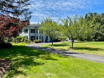 6601 NE New Brooklyn Road , Bainbridge Island, WA 98110