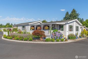 2393 Nightingale Lane , Kelso, WA 98626