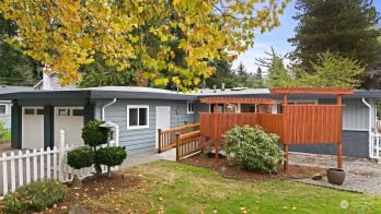 17632 Meridian Avenue N, Shoreline, WA 98133