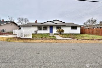 732 E Cedar Street , Sequim, WA 98382