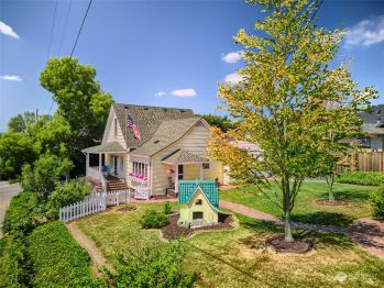 1814 Third Street , Snohomish, WA 98290