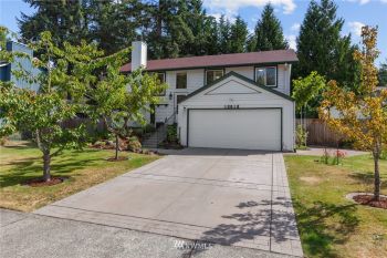 10612 161st Avenue NE, Redmond, WA 98052