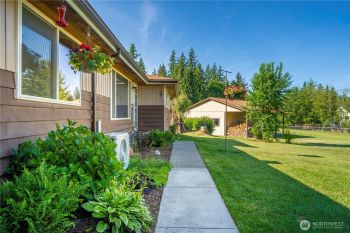 21051 188th Avenue SE, Renton, WA 98058