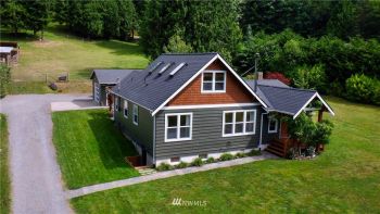 6827 Lakewood Road , Stanwood, WA 98292