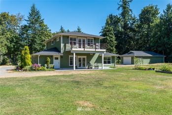758 Arrowhead Road , Camano Island, WA 98282