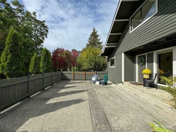 317 W 9th Street , Port Angeles, WA 98362-7603