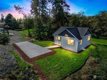 4980 Silverwood Lane , Freeland, WA 98249