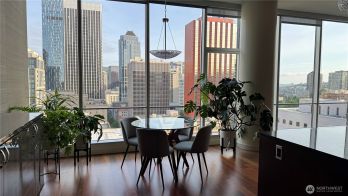 909 5th Avenue #1704, Seattle, WA 98104