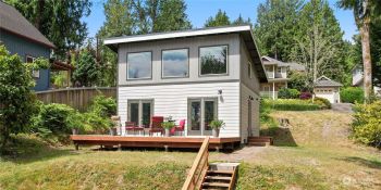 7237 NE Winfred Street , Suquamish, WA 98392