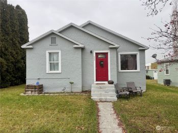 423 3rd Avenue NE, Soap Lake, WA 98851