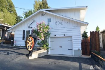 1006 Cowlitz Way , Kelso, WA 98626