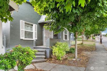 1105 6th Street , Bremerton, WA 98337