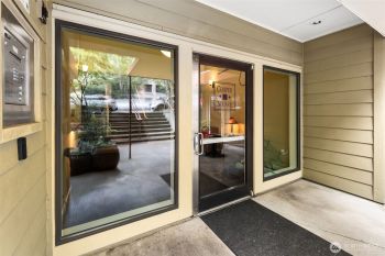 8745 Greenwood Avenue N #209, Seattle, WA 98103