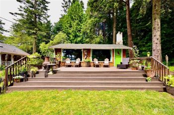3319 Walnut Court , Camano Island, WA 98282