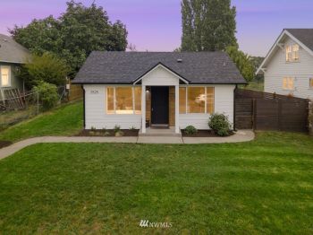 2525 S Grant Avenue , Tacoma, WA 98405