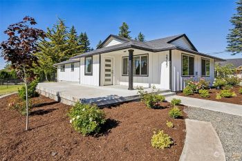 2727 17th Street SW, Puyallup, WA 98373