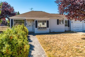 1481 SE 4th Avenue , Oak Harbor, WA 98277