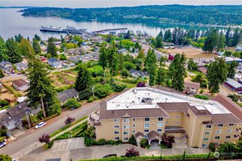 26291 Pennsylvania Avenue NE #106, Kingston, WA 98346