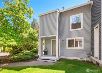 11807 NE 105th Court , Kirkland, WA 98033