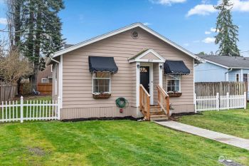817 Baird Avenue , Snohomish, WA 98290