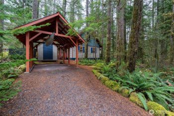 7480 Glacier Springs Drive , Deming, WA 98244