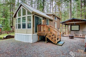 33 2 Wilderness Way , Deming, WA 98244