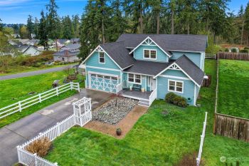 1847 Twin Oaks Lane , Freeland, WA 98249