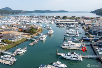 1909 Skyline Way #F, Anacortes, WA 98221