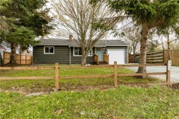 446 SE Ely Street , Oak Harbor, WA 98277